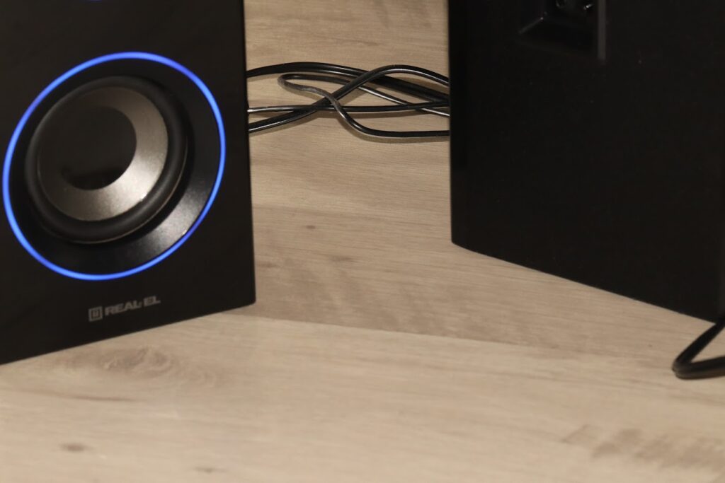 REAL-EL_S-415_acoustic_system